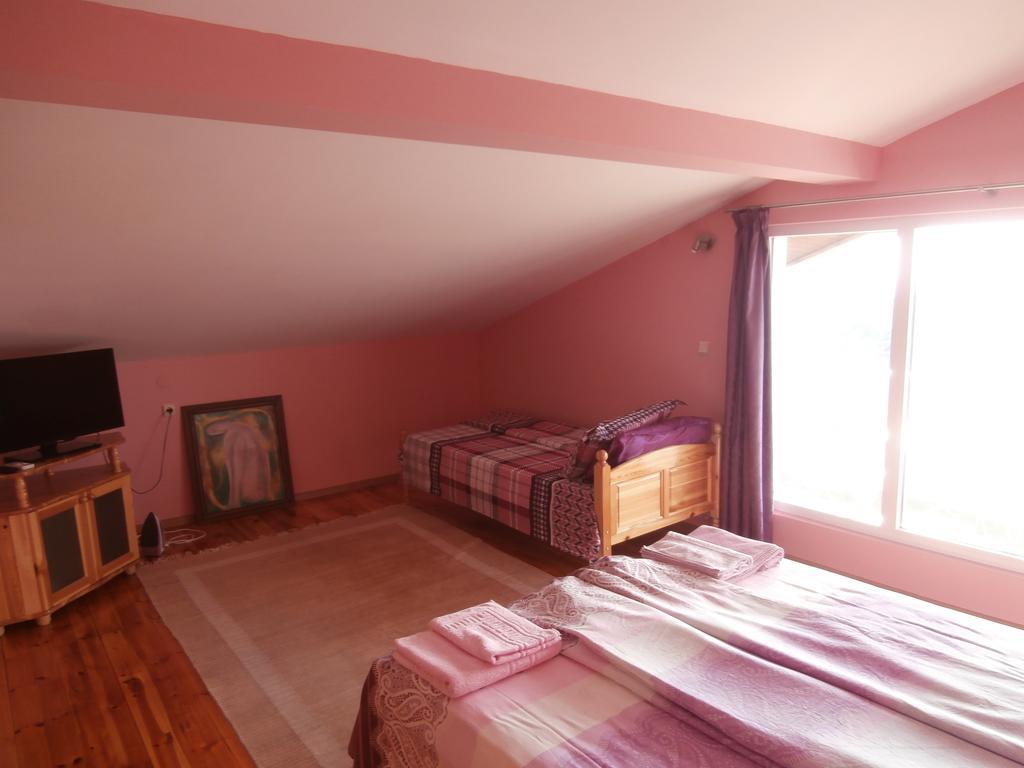 Apartments In House Silent Nature Sandanski Habitación foto